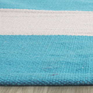 Safavieh Montauk MTK712 Turquoise/Ivory Area Rug Detail