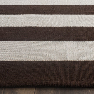 Safavieh Montauk MTK712 Chocolate/Ivory Area Rug 