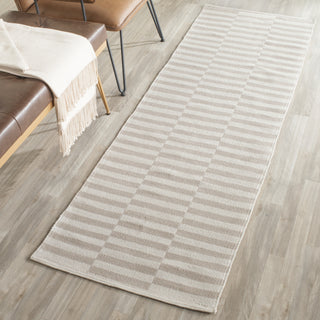 Safavieh Montauk MTK715 Ivory/Light Grey Area Rug Room Scene Feature