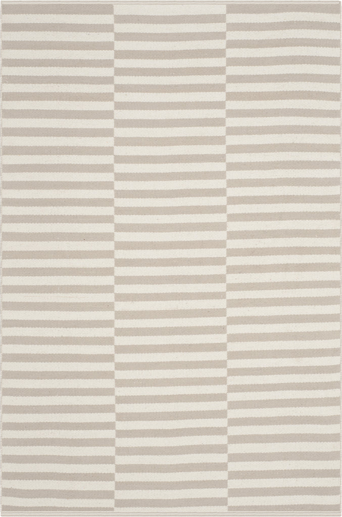 Safavieh Montauk MTK715 Ivory/Light Grey Area Rug main image
