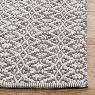 Safavieh Montauk MTK716 Ivory/Grey Area Rug Detail