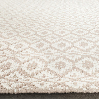 Safavieh Montauk MTK716 Ivory/Beige Area Rug Detail