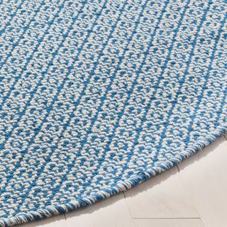 Safavieh Montauk MTK717 Ivory/Blue Area Rug Detail