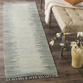 Safavieh Montauk MTK718 Grey Area Rug Room Scene