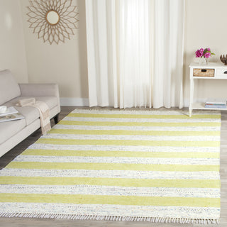 Safavieh Montauk MTK720 Ivory/Light Green Area Rug Room Scene