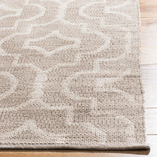 Safavieh Montauk MTK722 Grey/Ivory Area Rug Detail