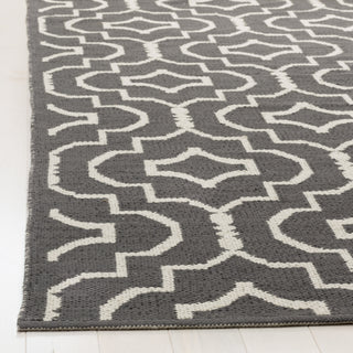 Safavieh Montauk MTK722 Dark Grey/Ivory Area Rug Detail