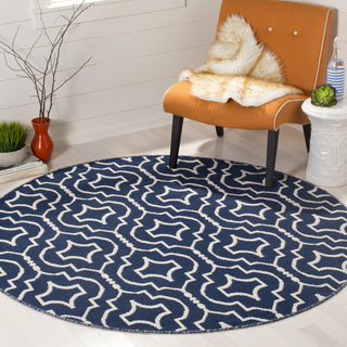 Safavieh Montauk MTK722 Navy/Ivory Area Rug Room Scene