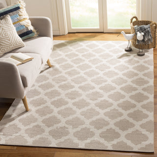 Safavieh Montauk MTK723 Grey/Ivory Area Rug Room Scene