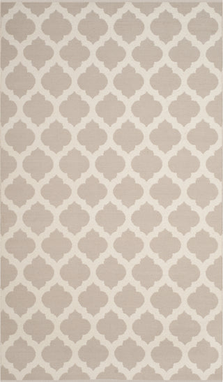 Safavieh Montauk MTK723 Grey/Ivory Area Rug 5' X 8'