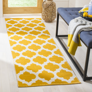 Safavieh Montauk MTK723 Yellow/Ivory Area Rug Room Scene