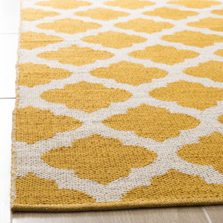 Safavieh Montauk MTK723 Yellow/Ivory Area Rug Detail