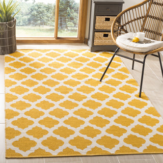 Safavieh Montauk MTK723 Yellow/Ivory Area Rug Room Scene