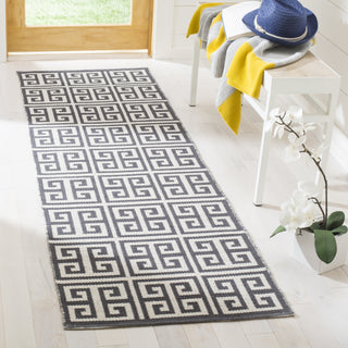 Safavieh Montauk MTK724 Dark Grey/Ivory Area Rug Room Scene