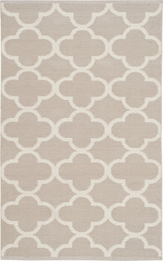 Safavieh Montauk MTK725 Grey/Ivory Area Rug main image