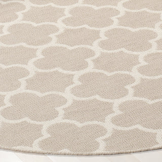 Safavieh Montauk MTK725 Grey/Ivory Area Rug Detail