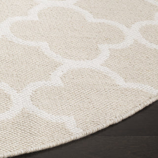 Safavieh Montauk MTK725 Beige/Ivory Area Rug Detail