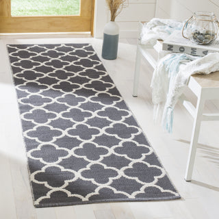 Safavieh Montauk MTK725 Dark Grey/Ivory Area Rug Room Scene