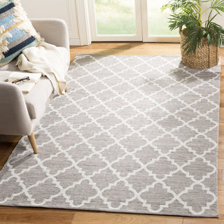 Safavieh Montauk MTK810 Grey/Ivory Area Rug Room Scene