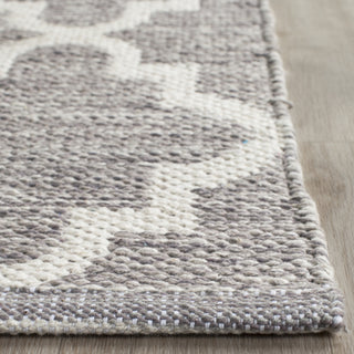 Safavieh Montauk MTK810 Grey/Ivory Area Rug Detail