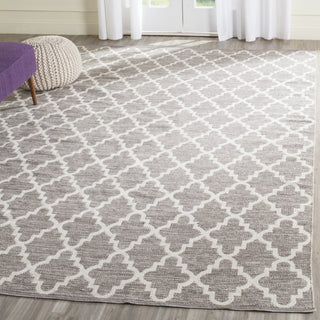 Safavieh Montauk MTK810 Grey/Ivory Area Rug Room Scene