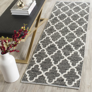 Safavieh Montauk MTK810 Black/Ivory Area Rug Room Scene