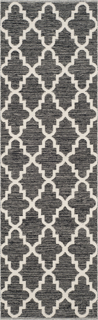 Safavieh Montauk MTK810 Black/Ivory Area Rug 2' 3'' X 7'