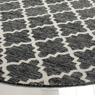 Safavieh Montauk MTK810 Black/Ivory Area Rug Detail