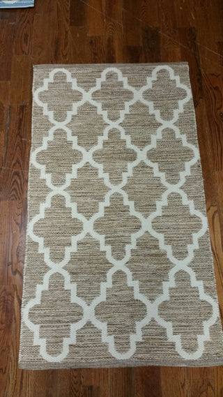Safavieh Montauk MTK810 Beige/Ivory Area Rug 