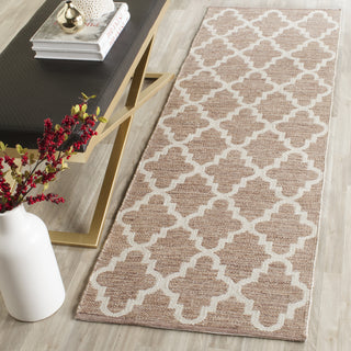 Safavieh Montauk MTK810 Beige/Ivory Area Rug Room Scene