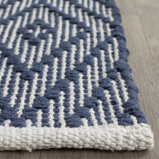 Safavieh Montauk MTK811 Navy/Ivory Area Rug Detail