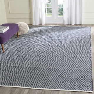 Safavieh Montauk MTK811 Navy/Ivory Area Rug Room Scene