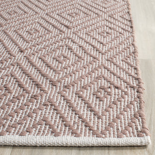 Safavieh Montauk MTK811 Beige/Ivory Area Rug Detail