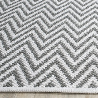 Safavieh Montauk MTK812 Grey/Ivory Area Rug Detail