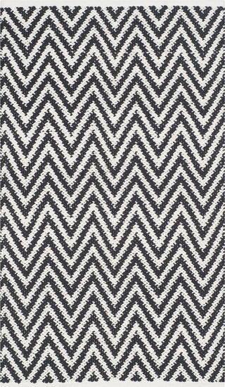 Safavieh Montauk MTK812 Black/Ivory Area Rug main image