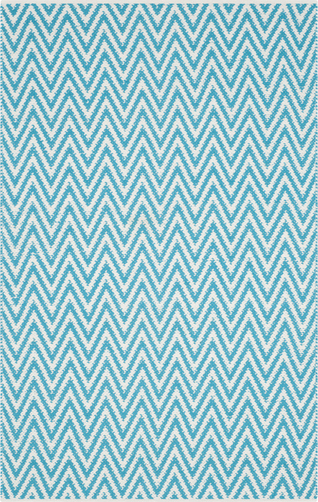 Safavieh Montauk MTK812 Turquoise/Ivory Area Rug 4' X 6'