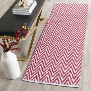 Safavieh Montauk MTK812 Red/Ivory Area Rug Room Scene