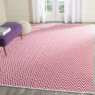 Safavieh Montauk MTK812 Red/Ivory Area Rug Room Scene