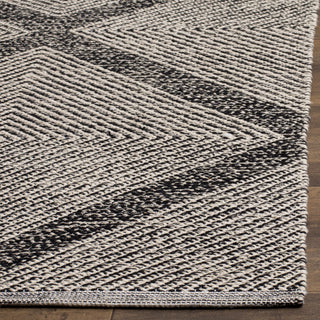 Safavieh Montauk MTK821 Black Area Rug Detail