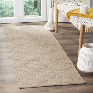 Safavieh Montauk MTK821 Beige Area Rug Room Scene