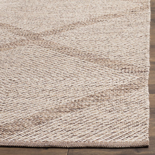 Safavieh Montauk MTK821 Beige Area Rug Detail