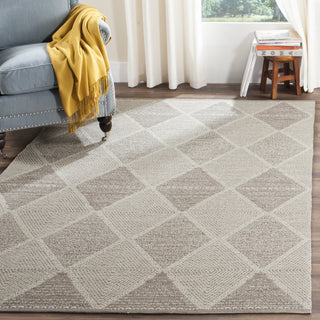 Safavieh Montauk MTK822 Grey Area Rug Room Scene