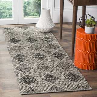 Safavieh Montauk MTK822 Black Area Rug Room Scene