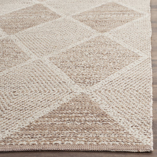 Safavieh Montauk MTK822 Beige Area Rug Detail