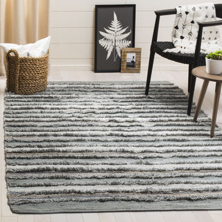 Safavieh Montauk MTK951 Grey/Multi Area Rug Room Scene