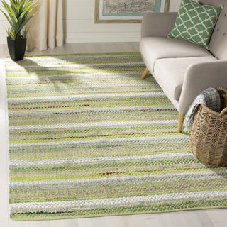 Safavieh Montauk MTK975 Green/Multi Area Rug Room Scene