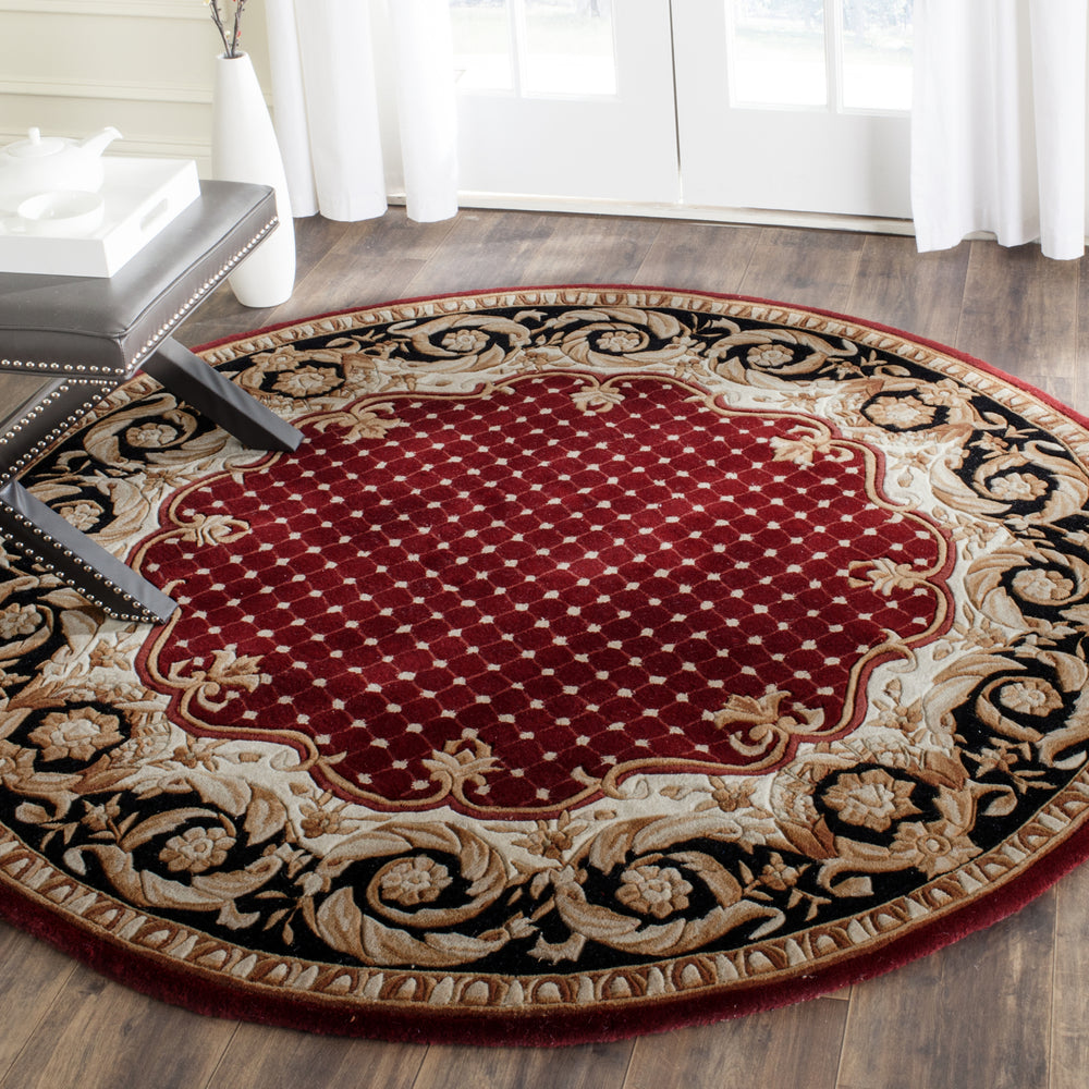 Safavieh Naples Na701 Burgundy/Black Area Rug Room Scene Feature