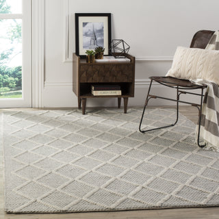 Safavieh Natura NAT310 Silver/Ivory Area Rug Room Scene