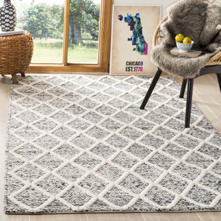 Safavieh Natura NAT711 Ivory/Black Area Rug Room Scene