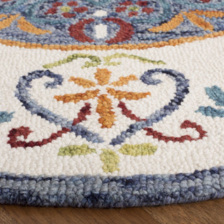 Safavieh Novelty 601 Blue/Ivory Area Rug Detail